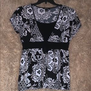 style & co. black and white cinched waist top